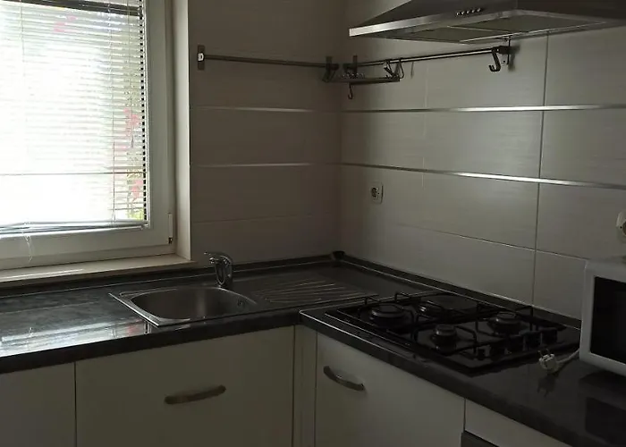 Nera * Brodarica (Sibenik-Knin)